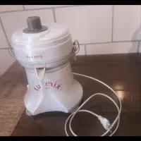 آبمیوه‌گیر‌قدیمی‌