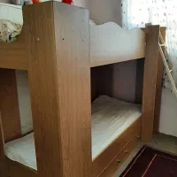 تخت چوبی دوطبقه با قابلیت جداشدن