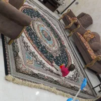 یک فرش نو به فروش می رسد