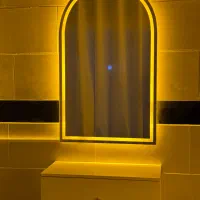 آیینه بک‌ لایت سالن