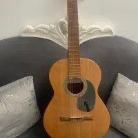 گیتار الحمرا