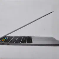 مک بوک پرو ۱۳ اینچ با تاچ بار