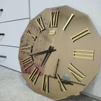 ساعت دیواری