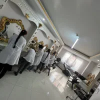 استخدام خانم جوان علاقه مند به آرایشگری