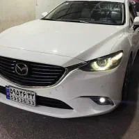 راننده باماشین جویای کار