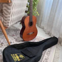 گیتار یاماها c40
