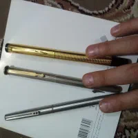 سه عدد روان نویس