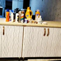 کابینت فلزی تمیز