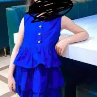 پیراهن دخترانه آبی خوشرنگ و کفش شاین دار
