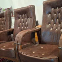 صندلی انتظار جنس چوب و طرح چرم