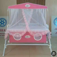 گهواره بچه با لباس