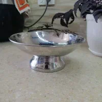 ظرف میوه استیل رنگ ثابت با طرح شاخه گل پتینه برنزی