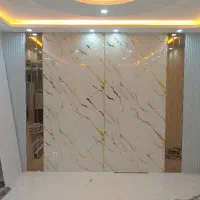 نصب قرنیز ماربل شیت آینه سقف سرویس برچسب کابینت