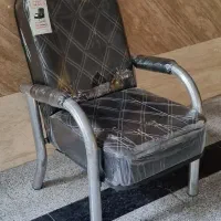 صندلی انتظار طرح چرم بدنه فلزی