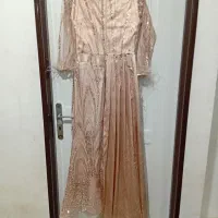 سلام لباس مجلسی هر کدوم یکبار اسفاده شده.
