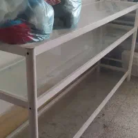 ویترین مغازه 2 عددسفید در حد نو