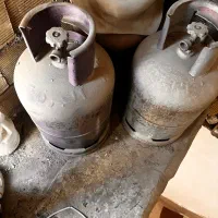 دوعدد کپسول گاز