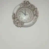 ساعت دیواری سالم