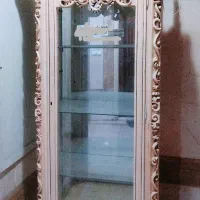 ویترین چوبی زیبا