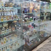 تولید کننده ویترین شیشه ای ثابت و گردان