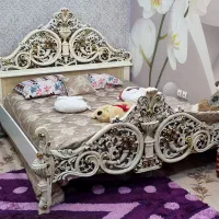 تخت و میز آینه
