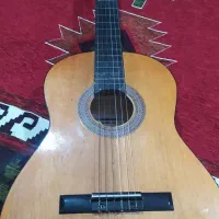 گیتار طرح یاماهاc40