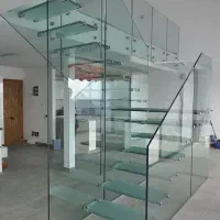 مجری تخصصی پله ، نرده شیشه ای و جان پناه شیشه ای