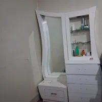 اینه دراور