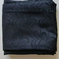 چادر مشکی دوخته شده