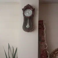 ساعت دیواری چوبی کارکرده