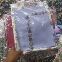 پارچه. کفش.روسری.عطر.لباس بچگانه و کفش بچه گانه