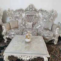 مبل سلطنتی 7نفره+میز ناهارخوری 4 نفره