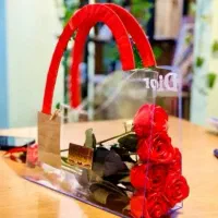 دسته گل اقتصادی/باکس گل/باکس هدیه/لواشک
