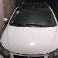 کوئیک سفید مشکی