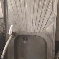 سینک بهمراه شیر آب
