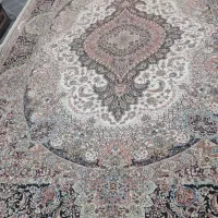 میز ناهار خوری.. ویترین.. قالی