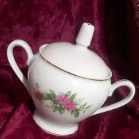 گلسرخی|ظروف سرو و پذیرایی|اصفهان, همدانیان|دیوار