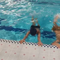 کلاس تخصصی آموزش شنا با مربی باتجربه