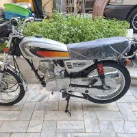 موتور سیکلت هندا ۱۲۵ مدل ۸۹ مدارک کامل +بیمه