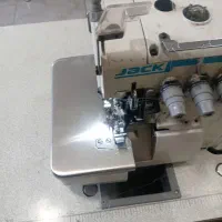 استخدام خیاط راسته دوز زیگزال دوز وسط کار