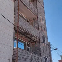 بنا یی  سیمانکاری و نصب داربست