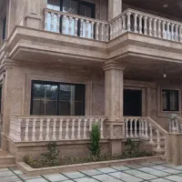 ویلا چهارصد متری چهار خوابه بابلسر نوساز استخردار