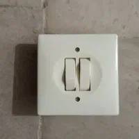 کلید و پریز برق