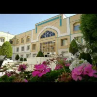 عکاس مسلط به فتوشاپ و کارآموز