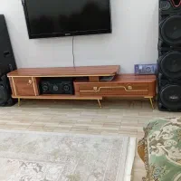 میز تمیز ب همراه تلویزیون ال سی دی سامسونگ