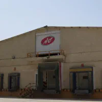 استخدام نیروی خدمات