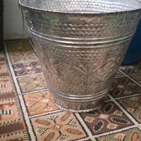 سطل قدیمی|کلکسیون اشیاء عتیقه|اصفهان, فرهنگیان|دیوار