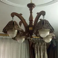 یک جفت لوستر چوبی