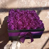 باکس 25 شاخه بنفش آماده ارسال