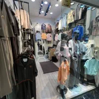 فروشنده بوتیک زنانه